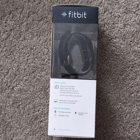SOLD New in the box Fitbit ChargeHR - Picture 4 of 5